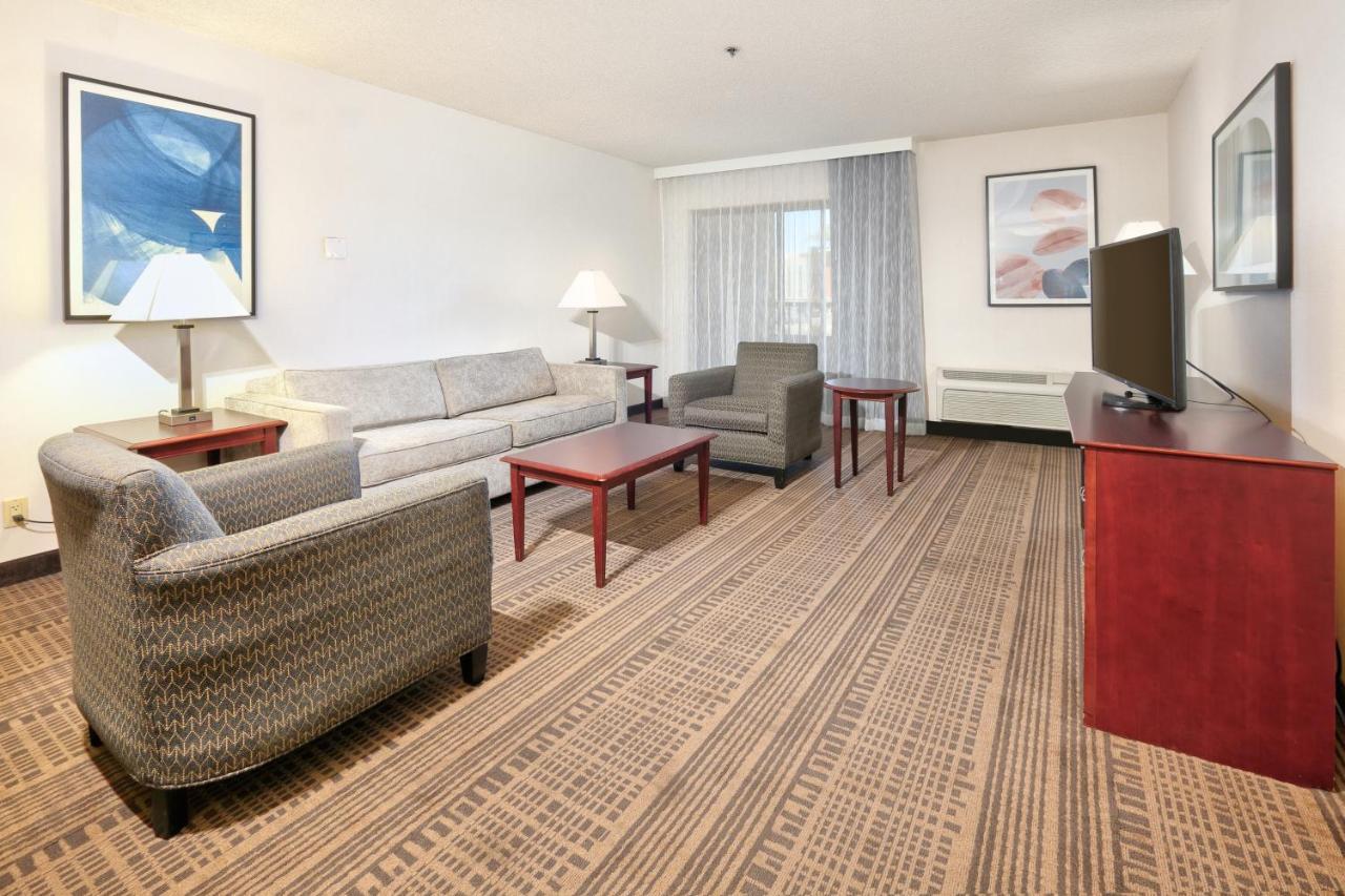 Holiday Inn & Suites Santa Maria By Ihg Eksteriør billede