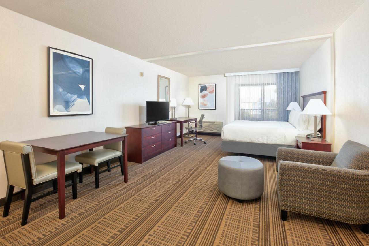 Holiday Inn & Suites Santa Maria By Ihg Eksteriør billede