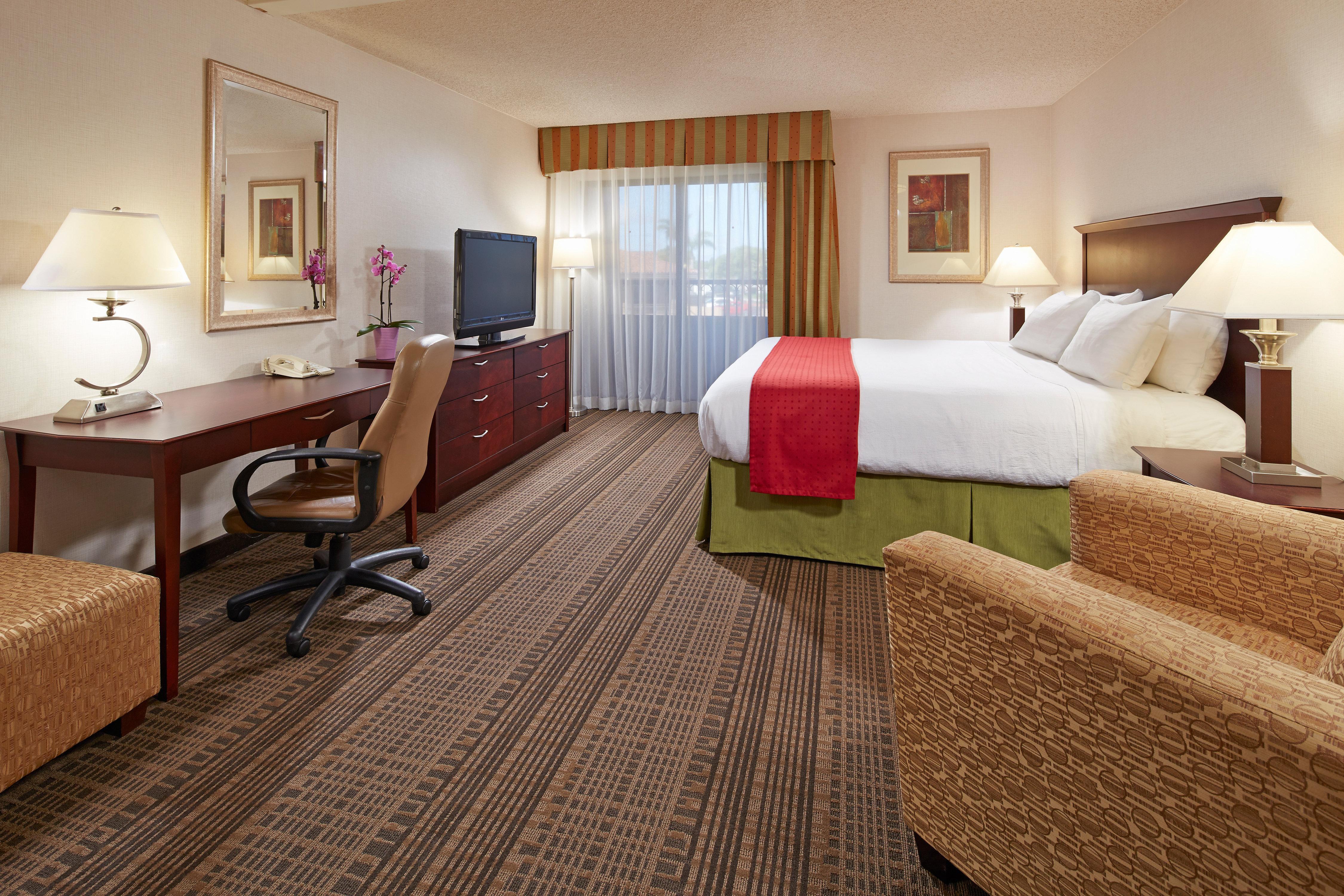 Holiday Inn & Suites Santa Maria By Ihg Eksteriør billede